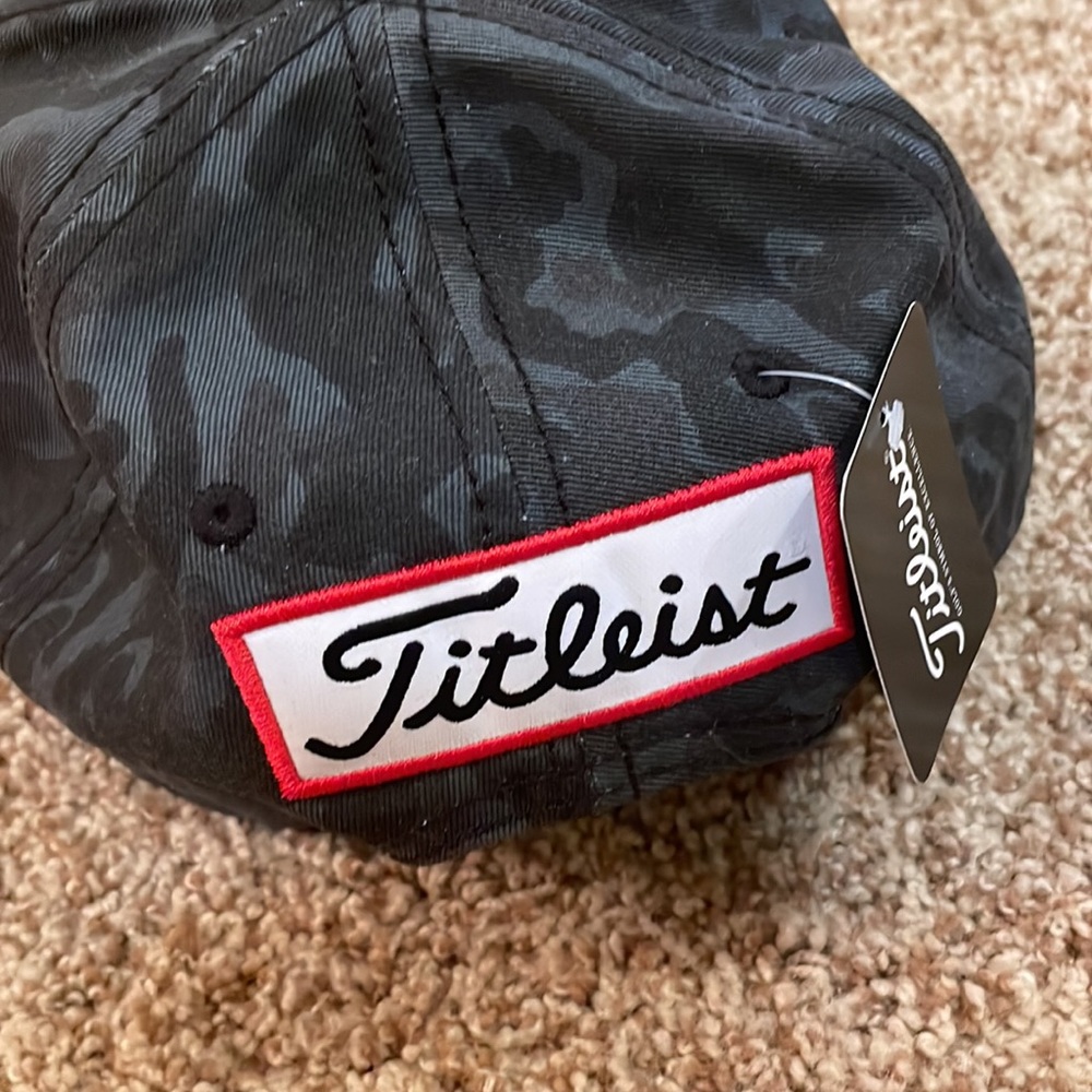 LIMITED EDITION NEW WITH TAGS camo titleist semi curve hat